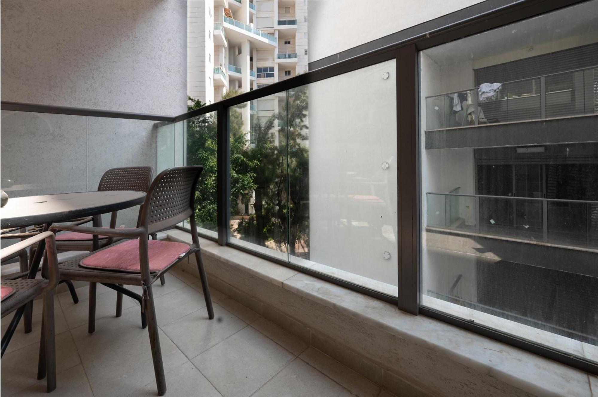 Family Apartment By Israpart Ramat Gan Exterior photo