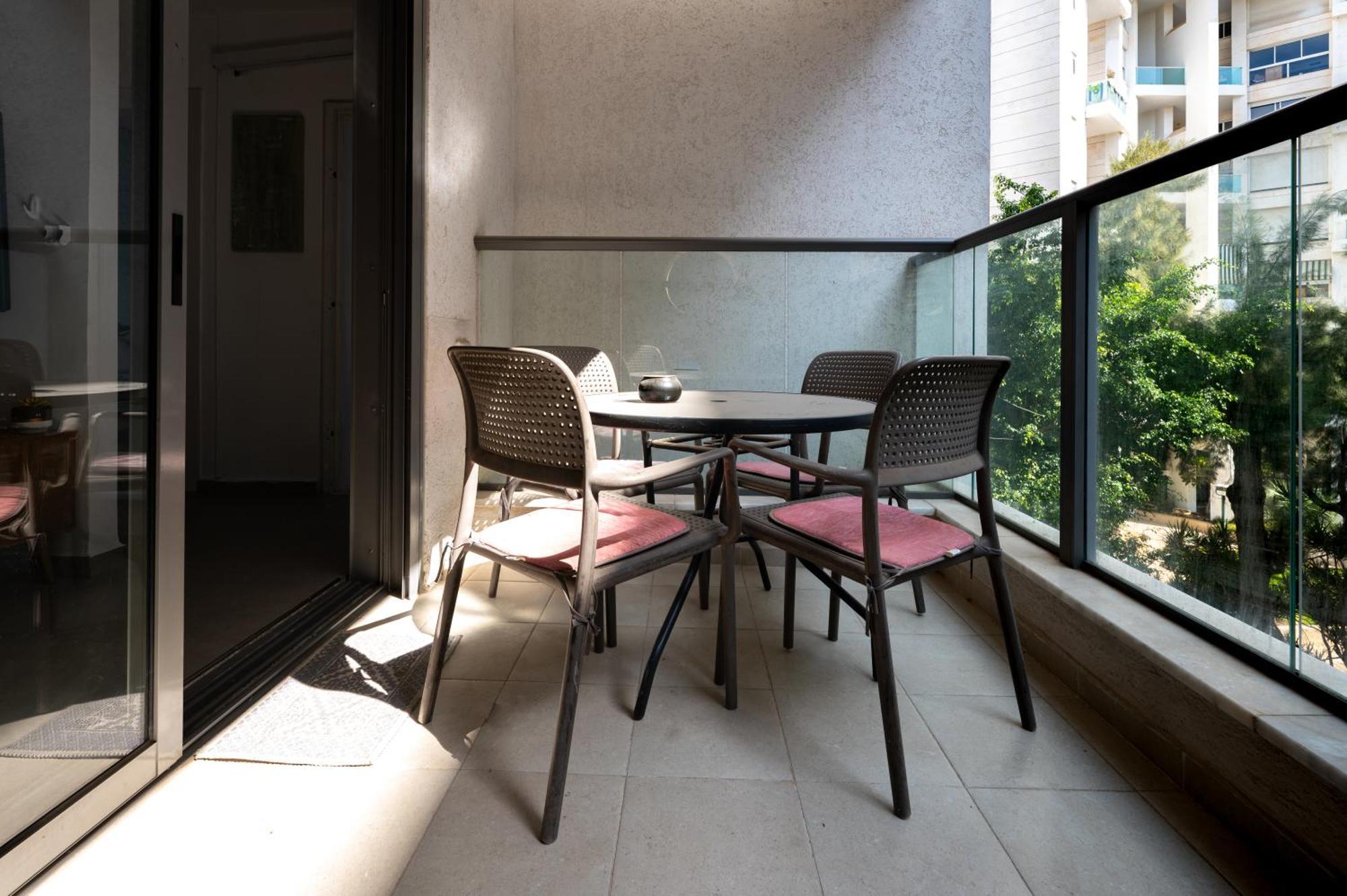 Family Apartment By Israpart Ramat Gan Exterior photo
