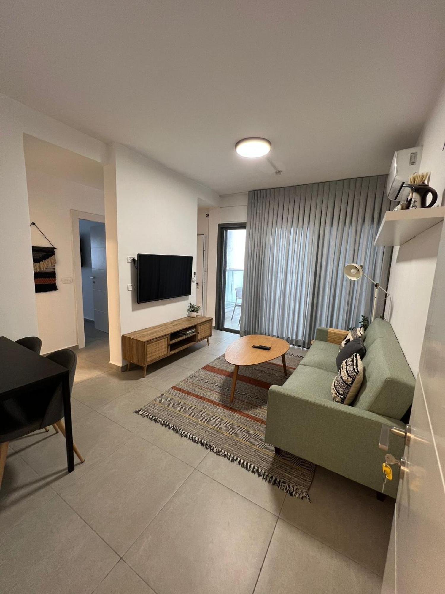 Family Apartment By Israpart Ramat Gan Exterior photo