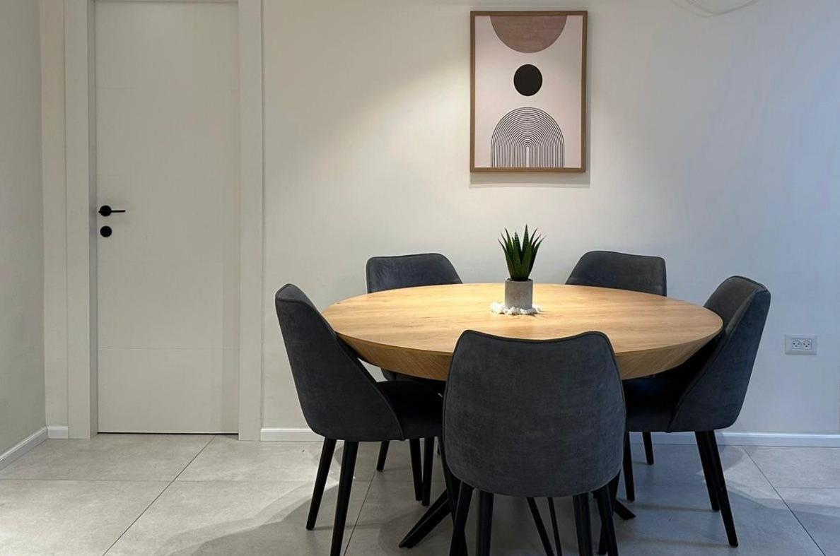 Family Apartment By Israpart Ramat Gan Exterior photo